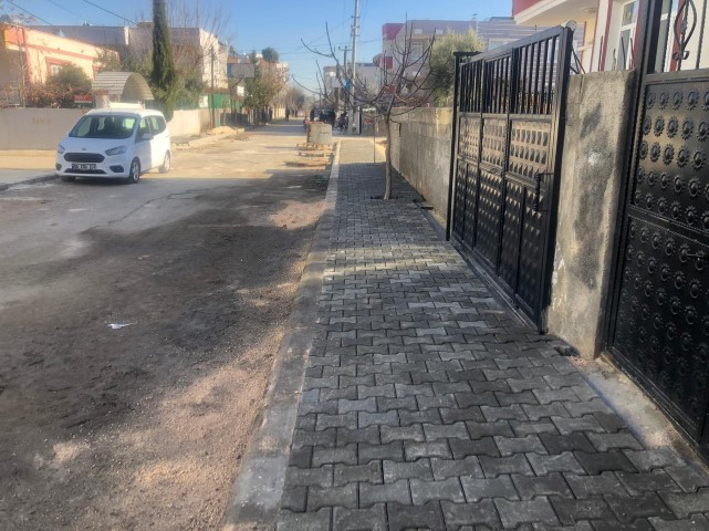 Yeni Mahalle'de Kaldırım Düzenleme Çalışması