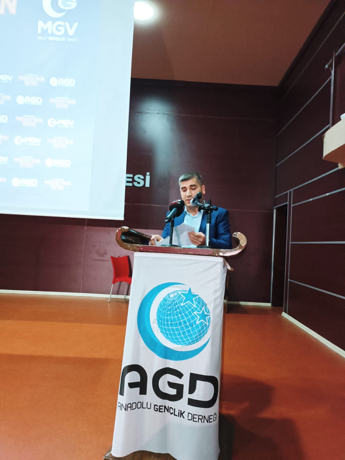 “İslam’a Uzanan Elleri Kırmasını Biliriz”