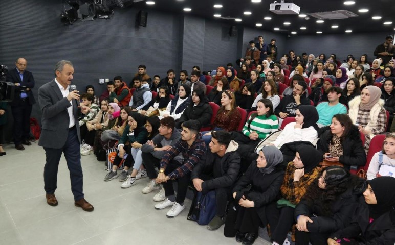 ‘Gençlik Makamı’nda Gençlerle Hasbihâl