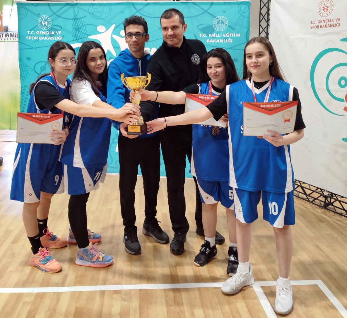 SANKO Okulları Basketbol Takımı Şampiyon Oldu