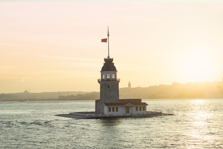 Kız Kulesi Kapılarını Yeniden Açıyor
