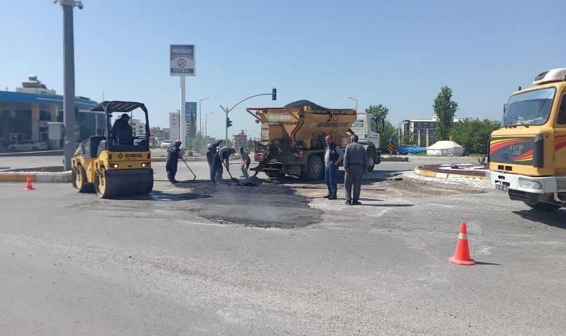 Adıyaman’da Yıpranan Yollar Onarılıyor