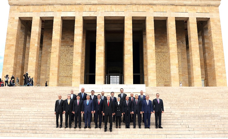 Kabine Üyeleri Anıtkabir'i Ziyaret Etti