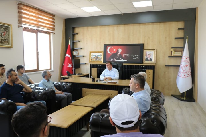 Aşçı, Dereceye Giren Öğrencileri Kabul Etti