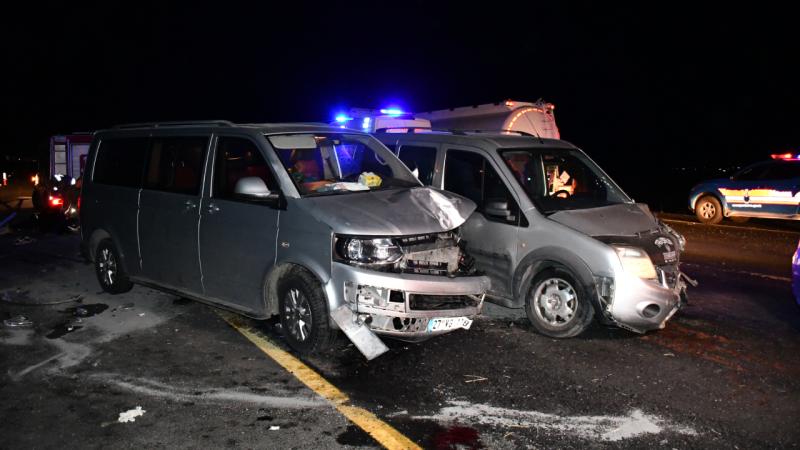 Feci Trafik Kazası: 3 Ölü, 11 Yaralı 