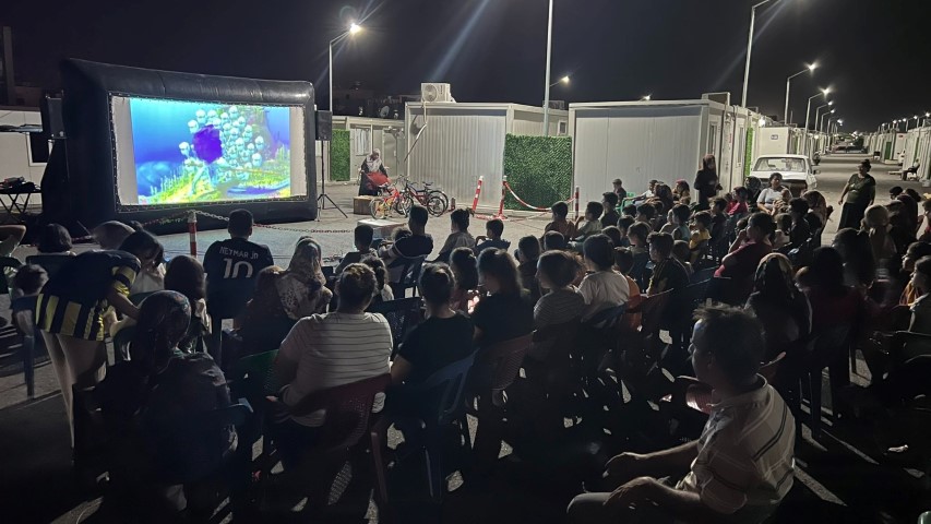 Depremzede Çocuklara Sinema Etkinliği