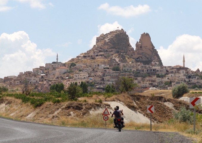Kapadokya'da İnsan Kaynaklı Tahribat Yüksek