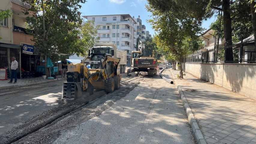 İçme Suyu Hattı Çalışmaları Devam Ediyor