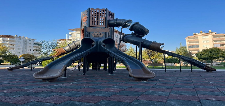 Parkların Oyun Grupları Yenileniyor
