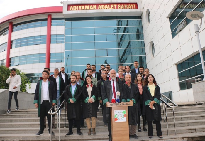 Baro'dan Adliye Önünde Basın Açıklaması