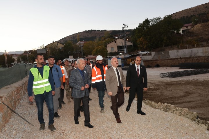 Varol, Çelikhan'da Hastane İnşaatını İnceledi