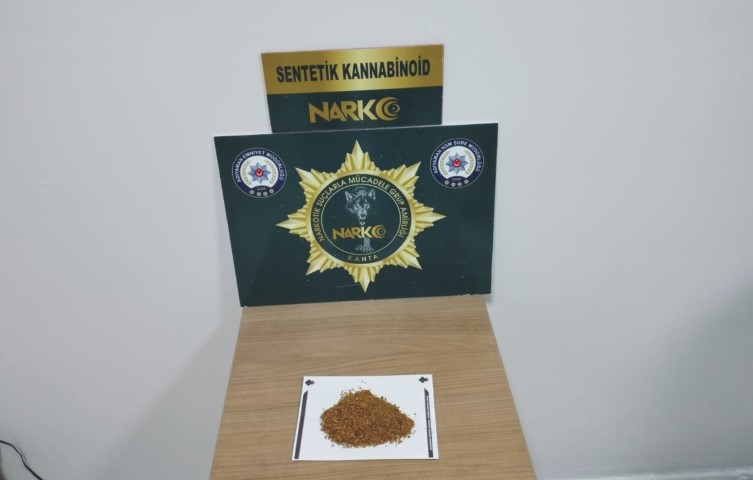 Uyuşturucu Operasyonunda 8 Kişi Yakalandı 