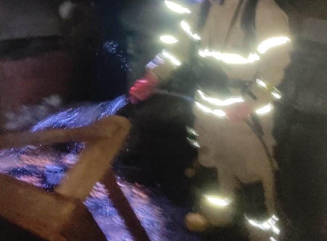 Bodrum Kattaki Yangın Paniğe Neden Oldu