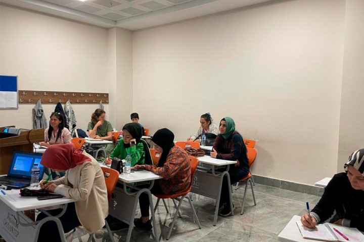 Evde Bakım Verecek Kişilere Özel Eğitim