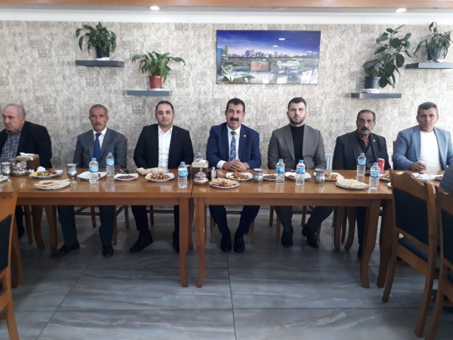 Çelik, Van Erciş’te Muhtarlarla Buluştu