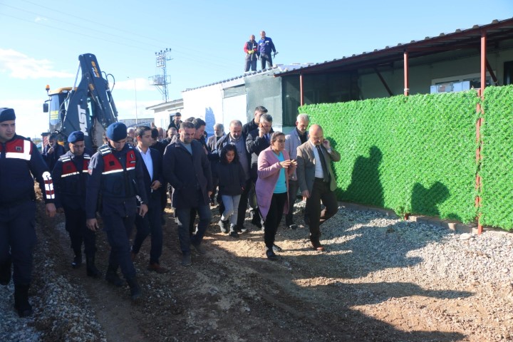 Vali Varol Vartana'da Vatandaşları Dinledi 