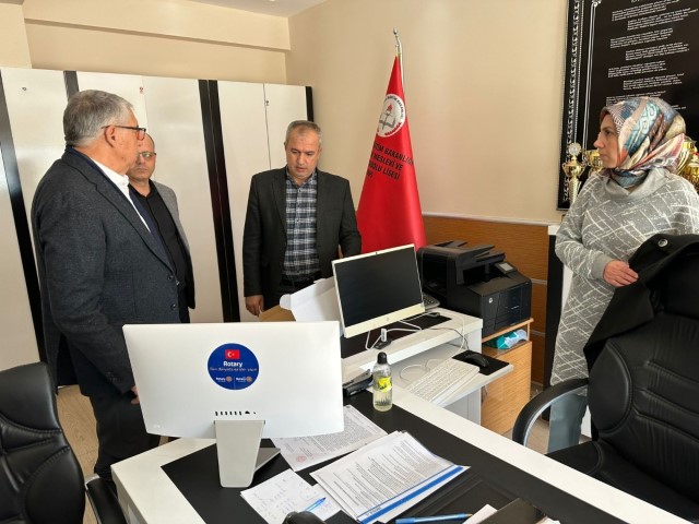 ROTARY’den Eğitime Teknoloji Desteği Projesi 