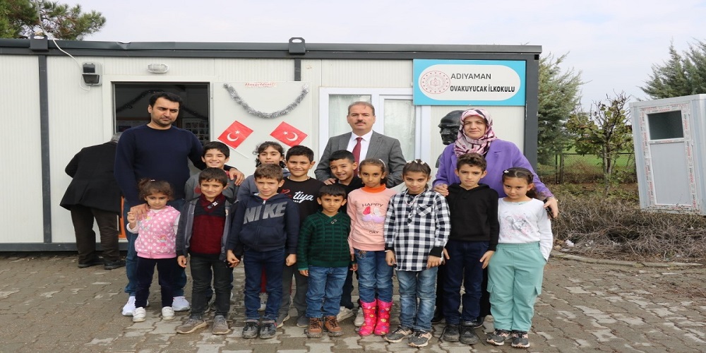 Müdür Tosun Köy Okullarını İnceledi