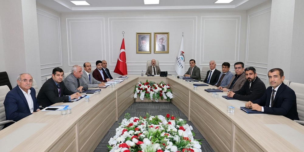 Köylerin Alt-Üst Yapı Hizmetleri Ele Alındı