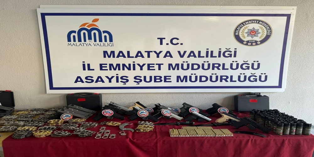 Cephanelik Gibi Takı Dükkanı