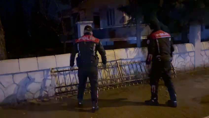 Ağır Hasarlı Binadaki Hırsızlara Suçüstü