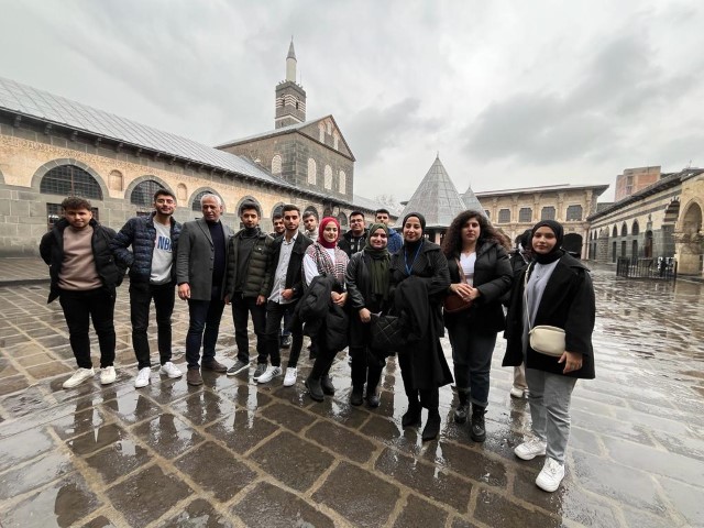 AKEM’den Öğrencilere Moral Motivasyon Gezisi