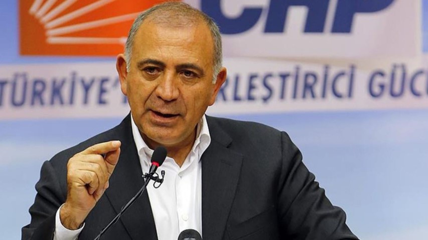 Tekin Ağır İfadelerle CHP’den İstifa Etti 