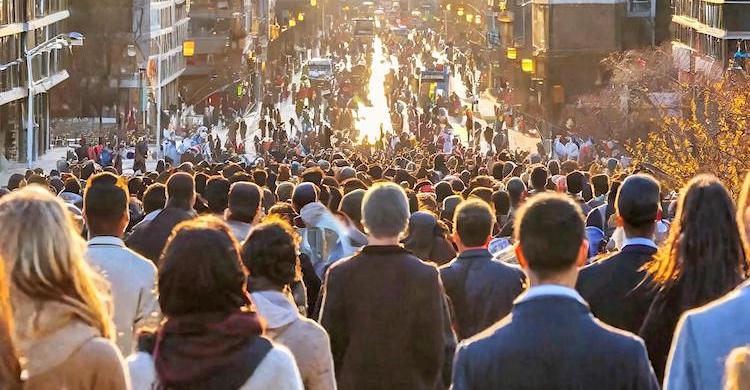 İllerden Kalabalık Mahalle Var