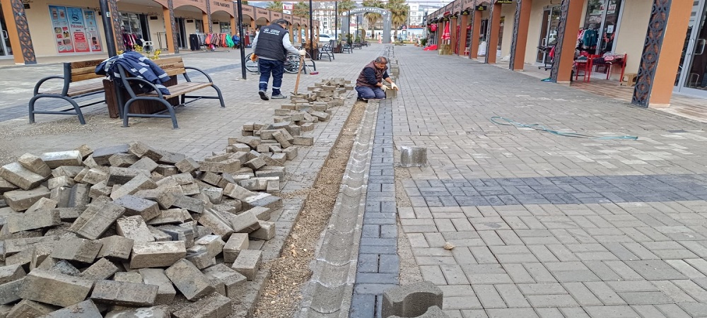 Belediye Ekiplerinden Tadilat Çalışmaları