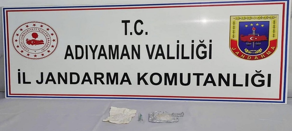 Adıyaman'da Uyuşturucuya 2 Gözaltı