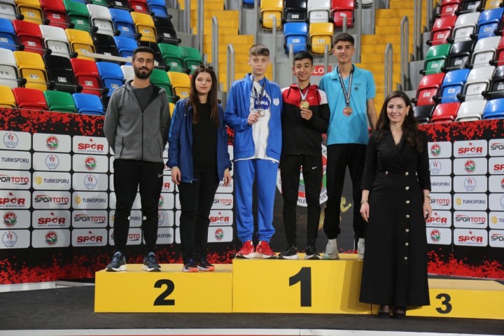 Atletizmde Adıyaman Şampiyonluğu Bırakmıyor