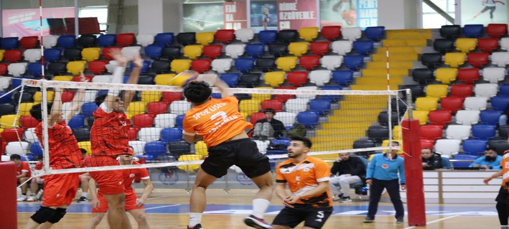 Voleybolda Şampiyon Takımlar Kupayı Aldı