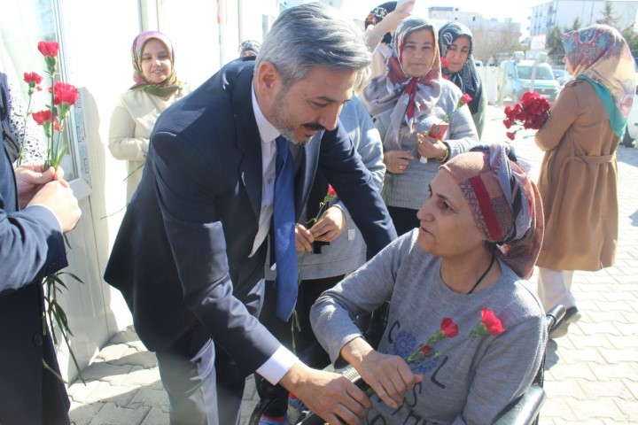 Aydın, Deprem Mağduru Kadınları Unutmadı