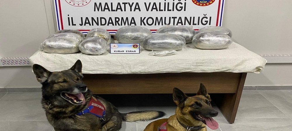 Trende 18 Kg Kubar Esrar Maddesi Yakalandı