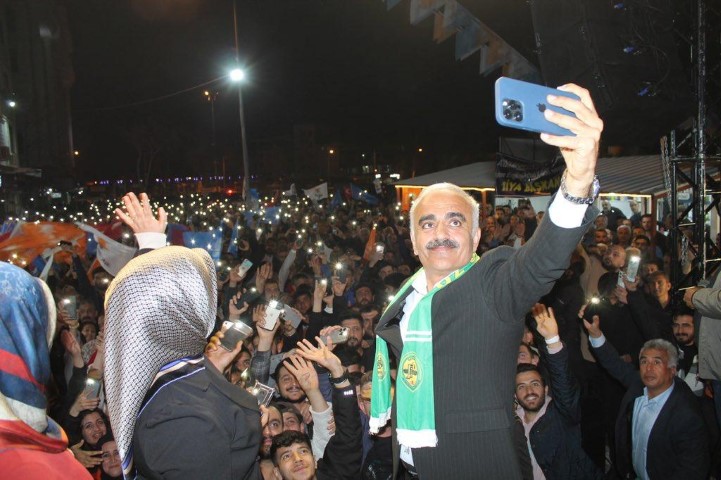 Ziya Polat’ın Halk Buluşmasına Yoğun İlgi