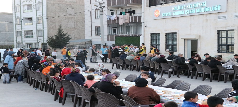 Vatandaşlar İftar Sofrasında Buluştu
