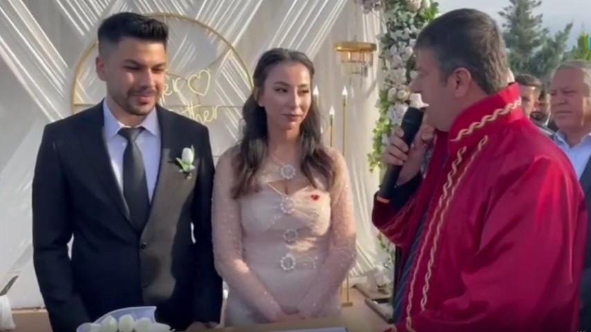 Belediye Başkanı Tutdere İlk Nikâhı Kıydı