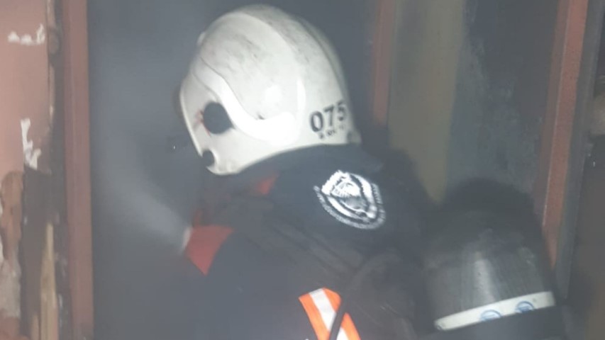 Hasarlı Binada Yangın Çıktı