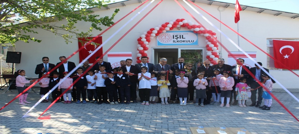 Emekli İkramiyesiyle Taşlıca Köyüne Okul Açtı