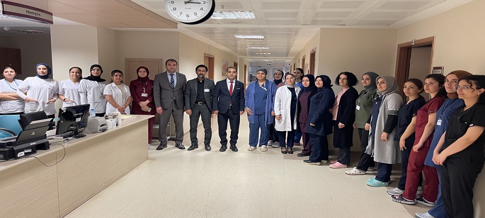 Başhekim Şirik ‘Ebeler Haftası'nı Kutladı