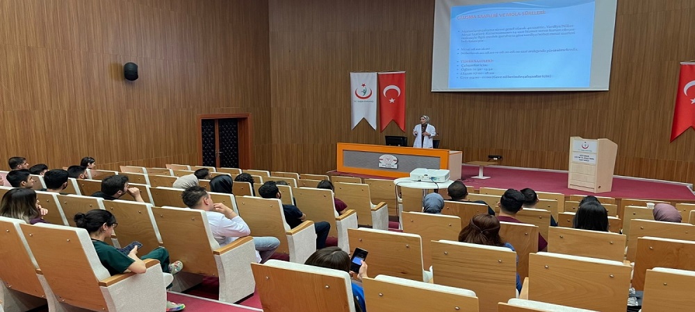 Sağlık Personellerine Genel Uyum Eğitimi