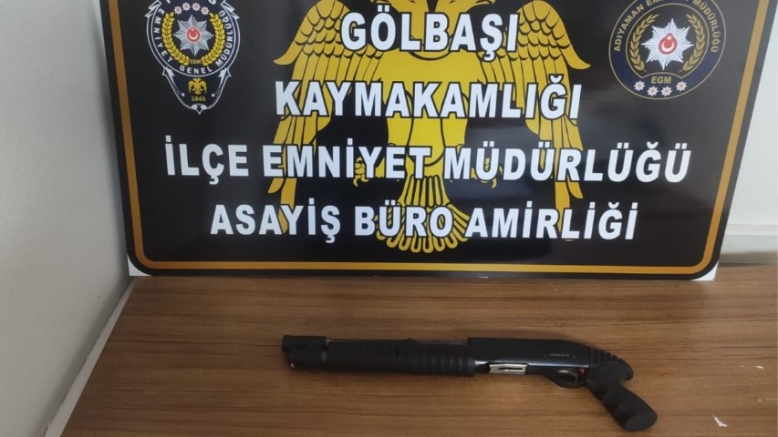 Adıyaman'da Bir Araçta Pompalı Tüfek Bulundu