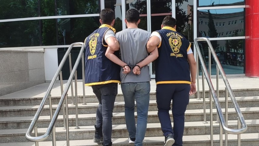 10 Yıl Hapis Cezası Bulunan Firari Yakalandı